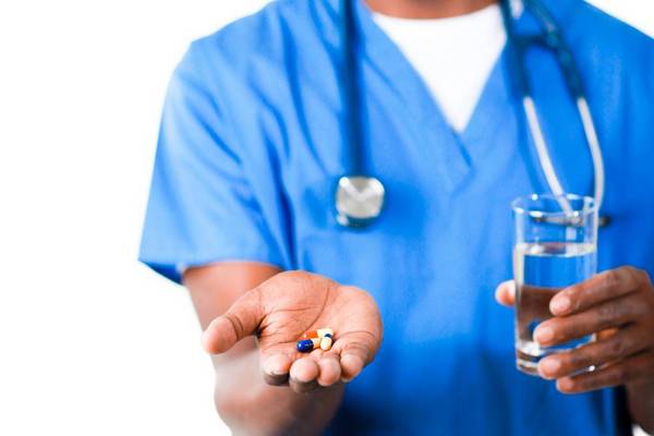 Assunzione di integratori naturali di ormone della crescita umano dopo i 40 anni